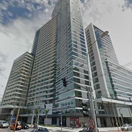Estudio Moderno Com Linda Vista Para A Serra 库里提巴 外观 照片