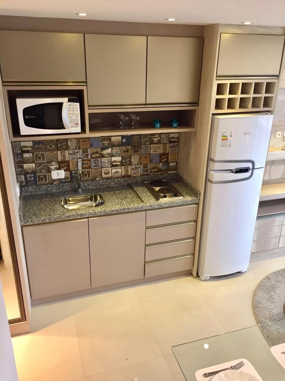 Estudio Moderno Com Linda Vista Para A Serra 库里提巴 外观 照片